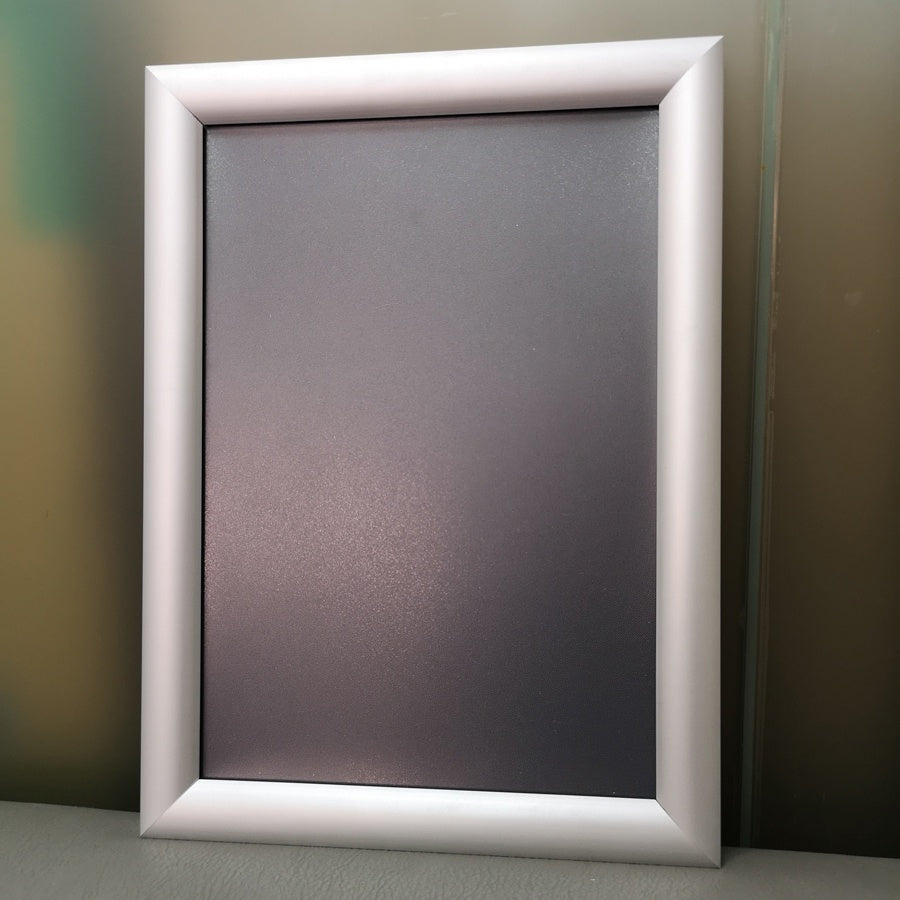 Square-corner aluminium front-opening snap frame, silver