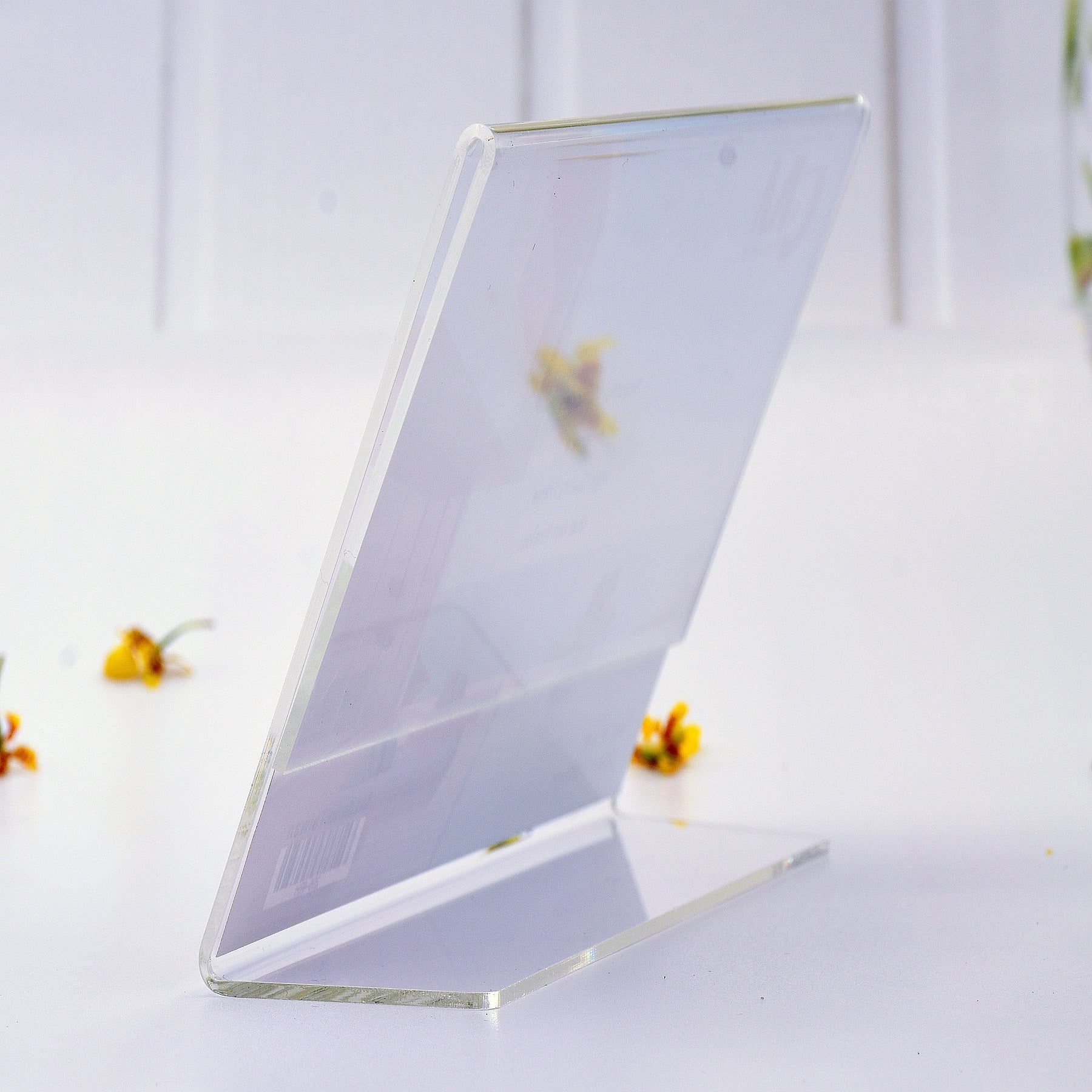 Acrylic L Stand Portrait Photo Frame