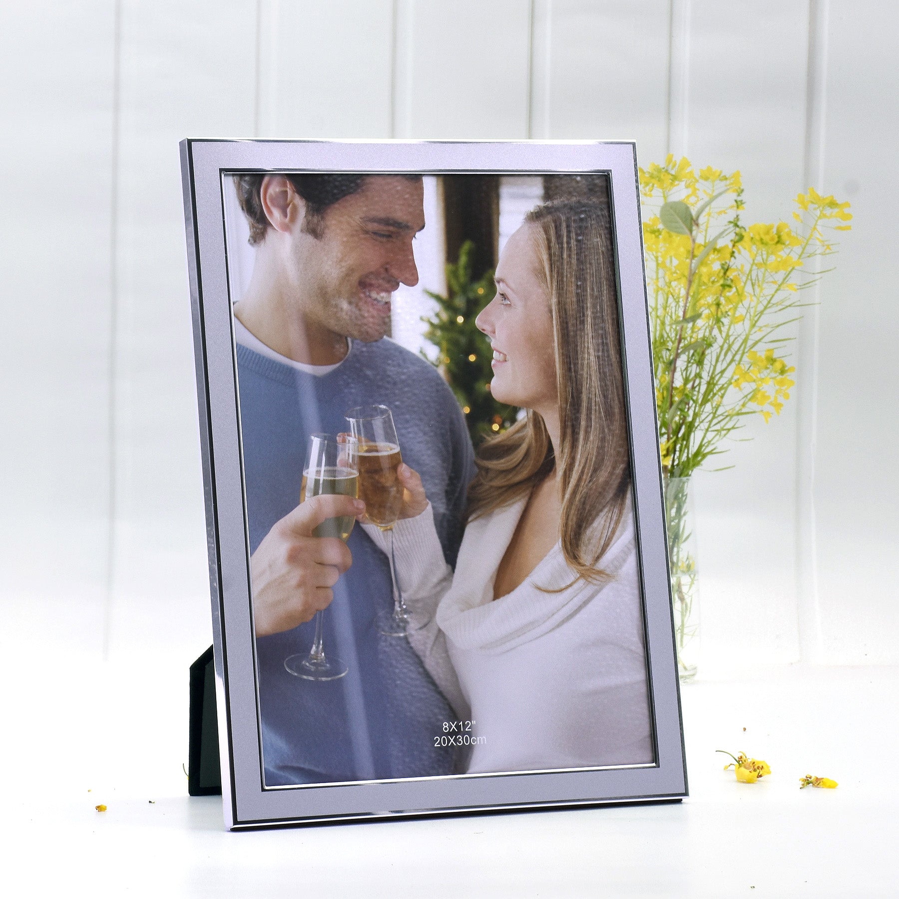 S8R Silver Aluminum Framed Print