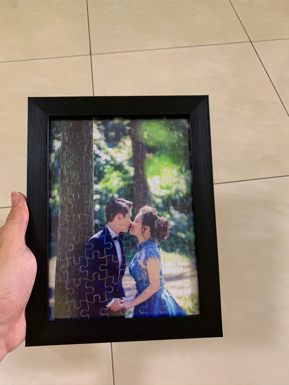 A5 80-piece photo jigsaw puzzle, portrait, black frame