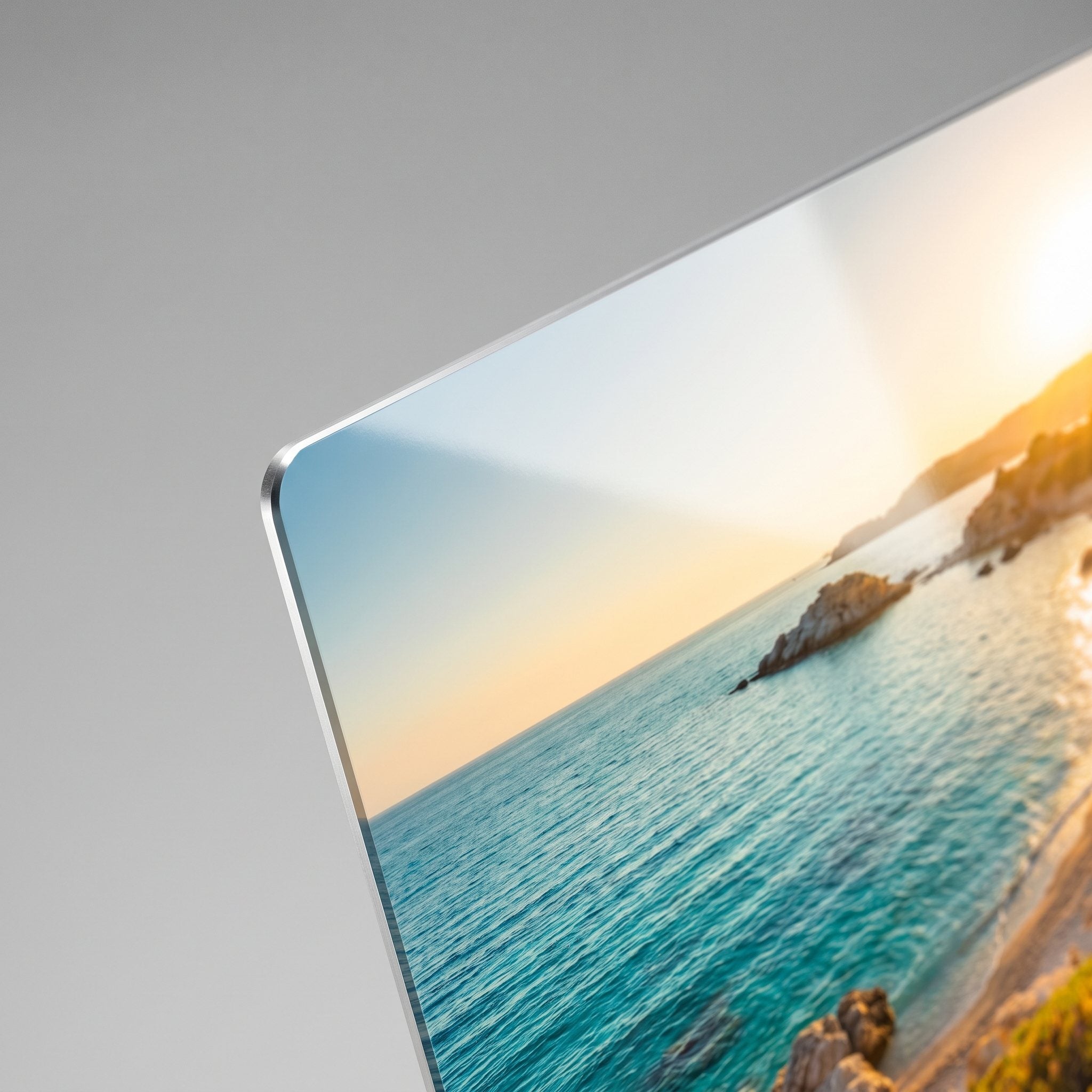 HD metal print close-up showing glossy aluminium surface and edge